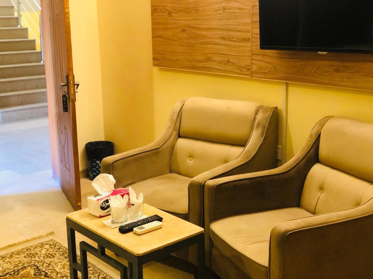 Blue Moon Residency Jinnah Super イスラマバード エクステリア 写真